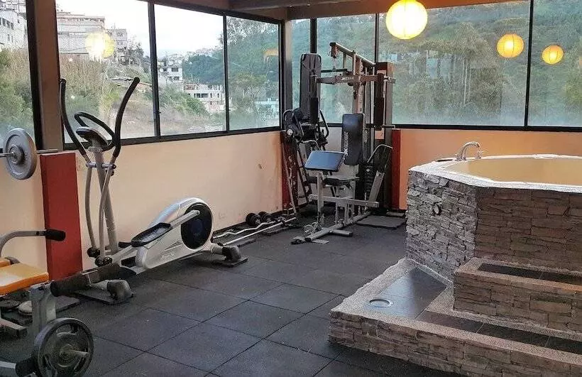 Majatalo Chez Elena Guesthouse