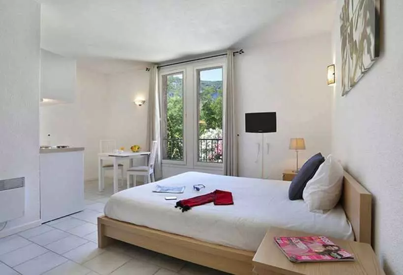 Vacancéole Le Domaine De Chames Pont D Arc