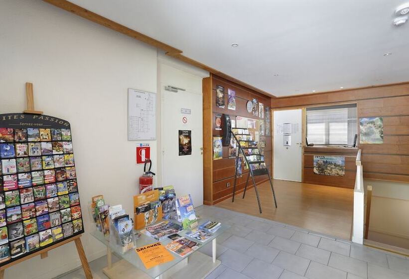 Vacancéole   Le Domaine De Chames   Pont D Arc