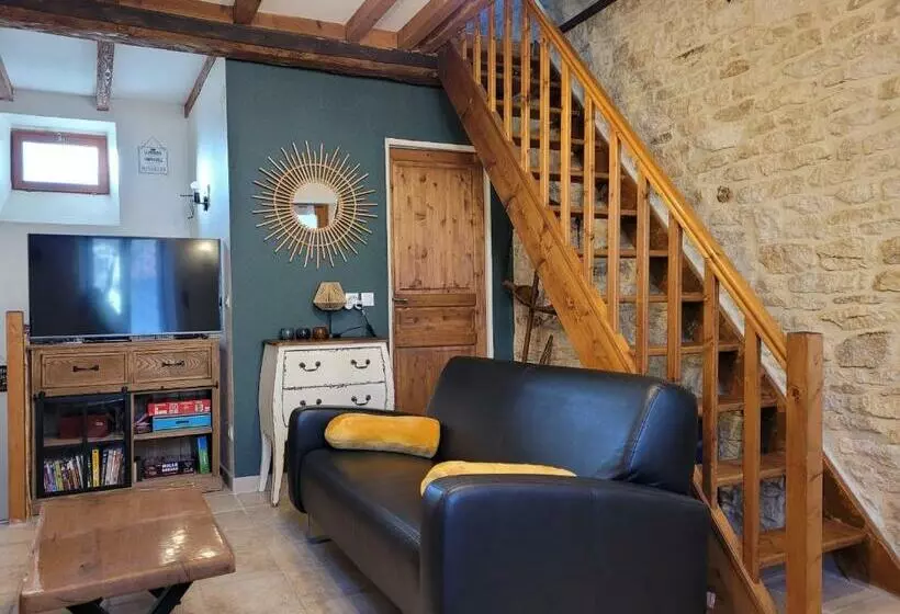 Maison De Pêcheur Charmante Et Atypique En Pierre, 1 Min De Marche De La Mer