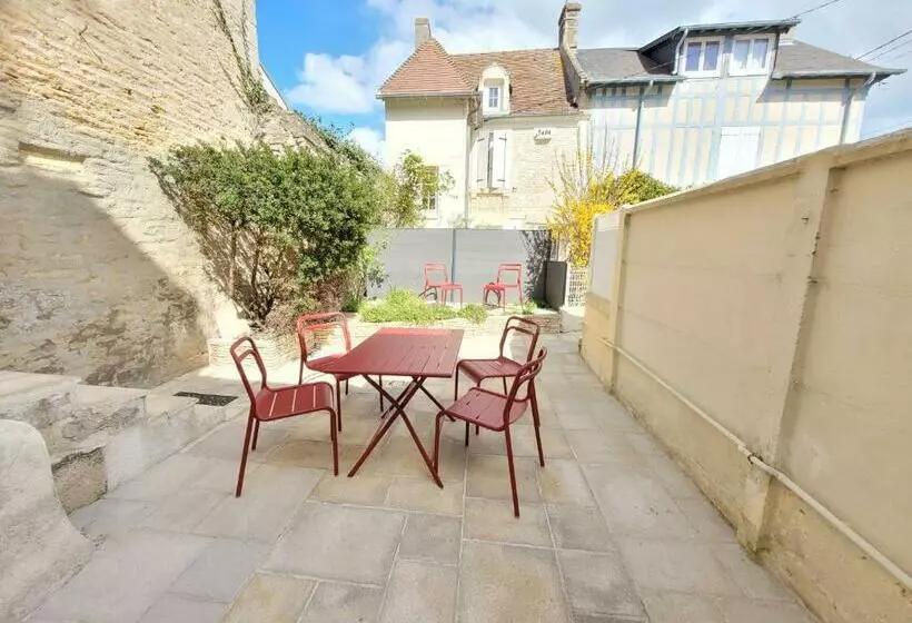 Maison De Pêcheur Charmante Et Atypique En Pierre, 1 Min De Marche De La Mer