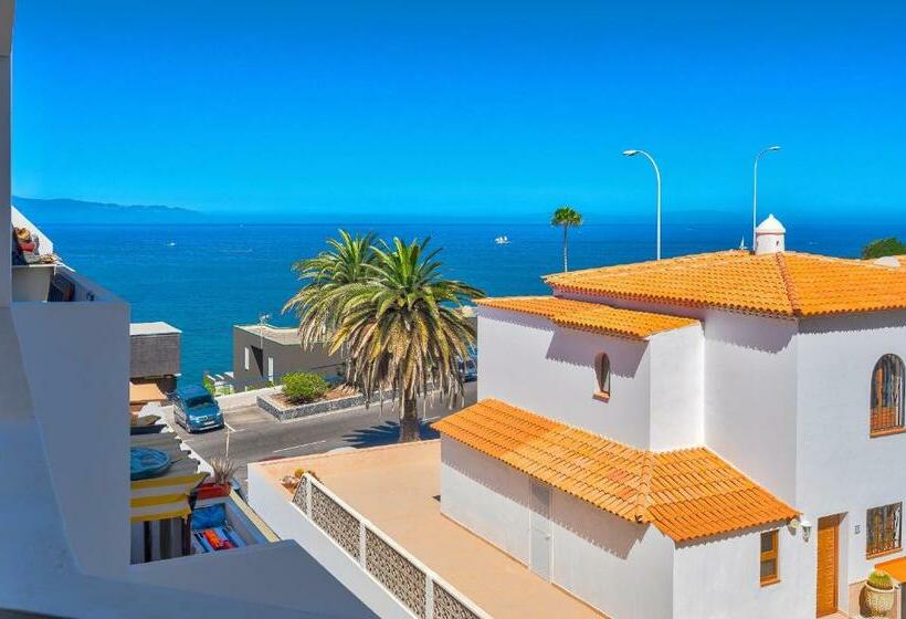 Wonderful Apartment With A Sea View, Wifi, Pool