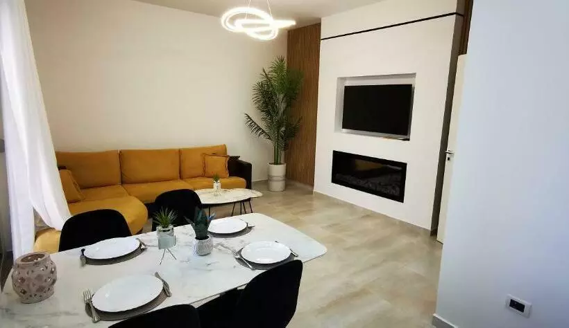 Lungomare Luxury Sea View Apartaments
