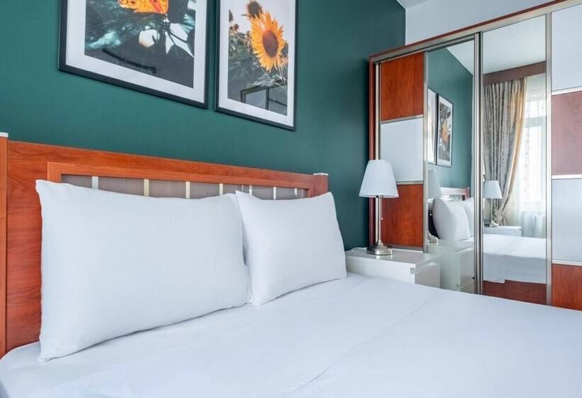 Amazing Flat With Excellent Location In Besiktas