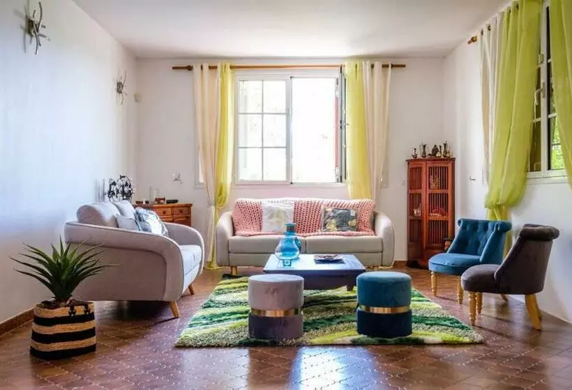 Grande Villa Avec Piscine