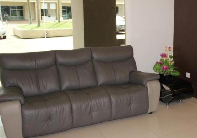 בית מלון כפרי Setia Inn