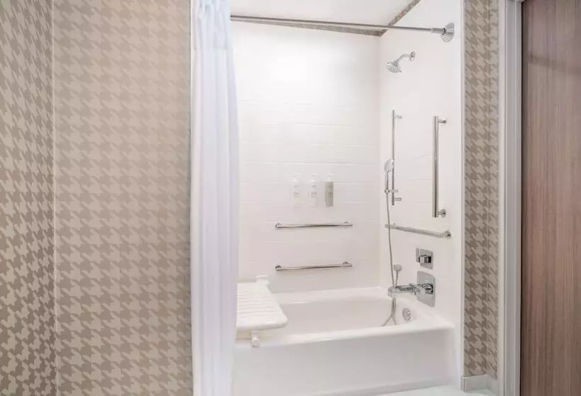 هتل Home2 Suites Lake Havasu City, Az