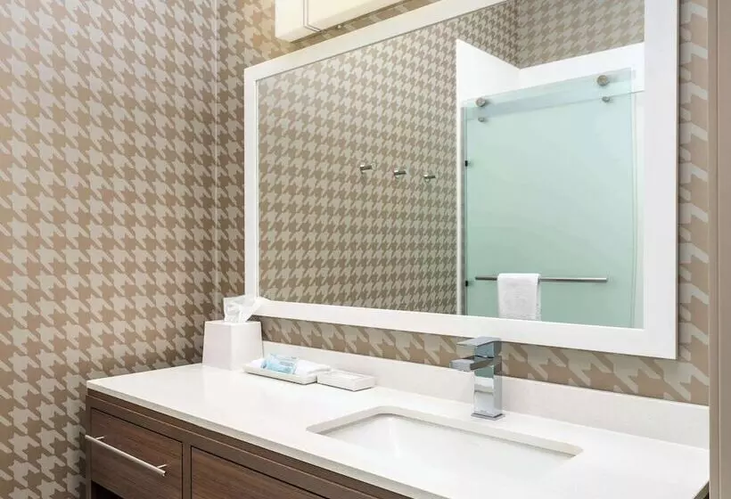 هتل Home2 Suites Lake Havasu City, Az