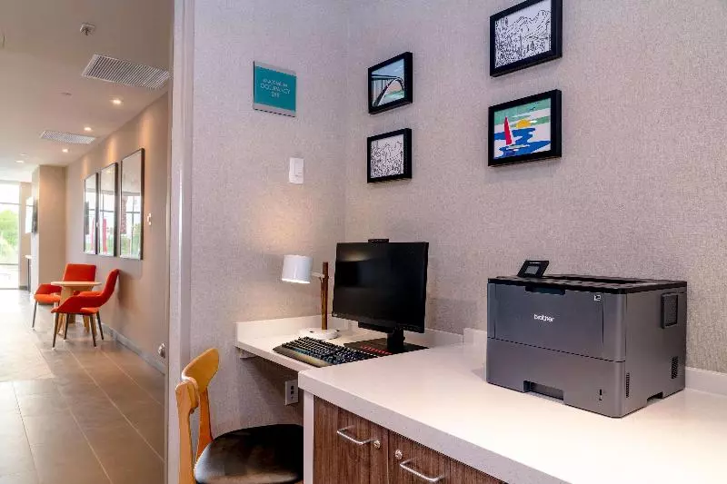 هتل Home2 Suites Lake Havasu City, Az