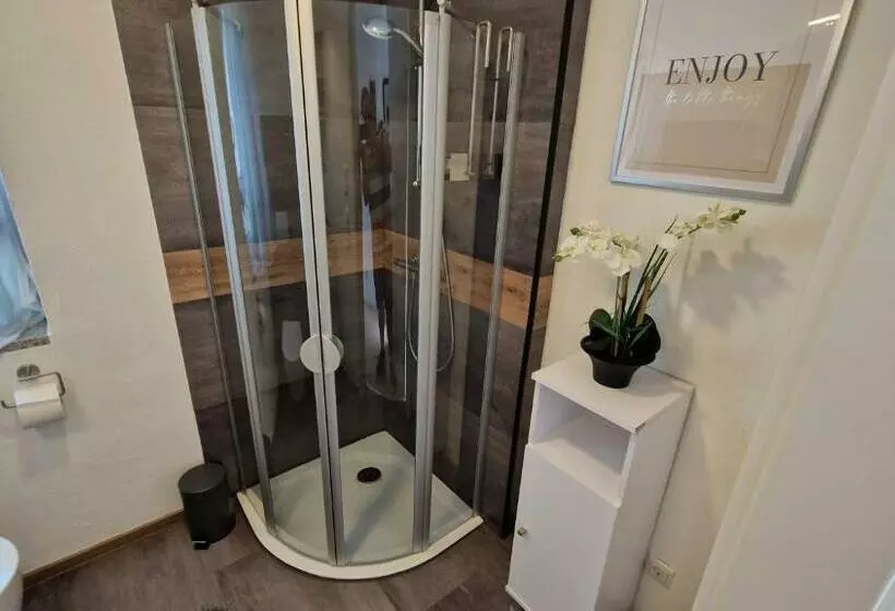 Majatalo Appartment Ferienwohnung Mit Küche, Bad, Kostenlos Wlan, Modern Eingerichtet