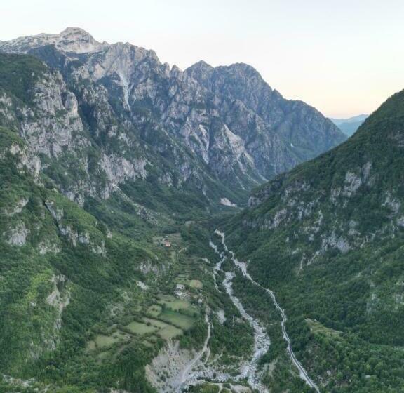 Pensiune Thethi Mountain