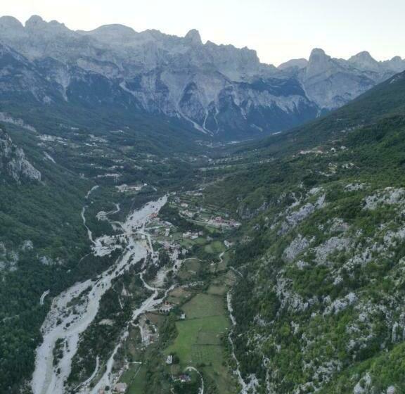 Pensiune Thethi Mountain