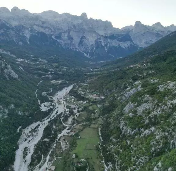 Pension Thethi Mountain