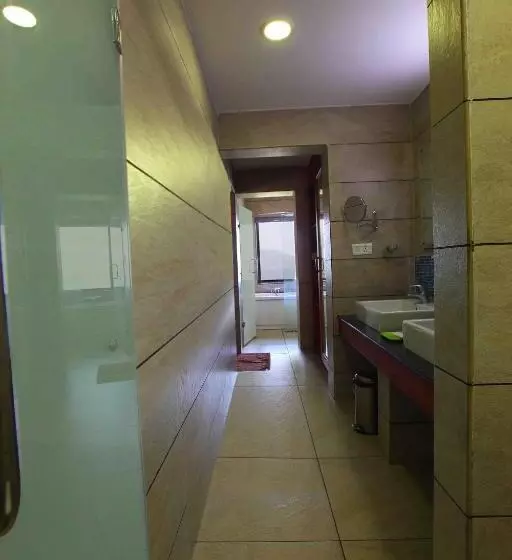 リゾートホテル Tea Village Munnar