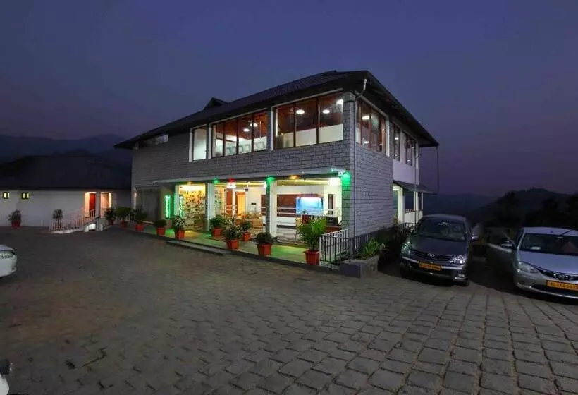 リゾートホテル Tea Village Munnar