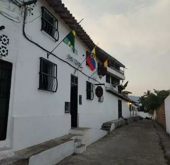 Hotelli Gran Girones