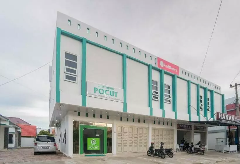 Hotelli Reddoorz Syariah Near Pelabuhan Ulee Lheue Banda Aceh