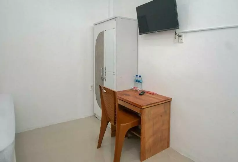 Hotelli Reddoorz Syariah Near Pelabuhan Ulee Lheue Banda Aceh