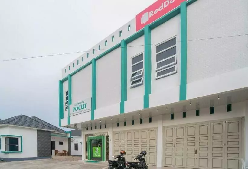 Hotelli Reddoorz Syariah Near Pelabuhan Ulee Lheue Banda Aceh
