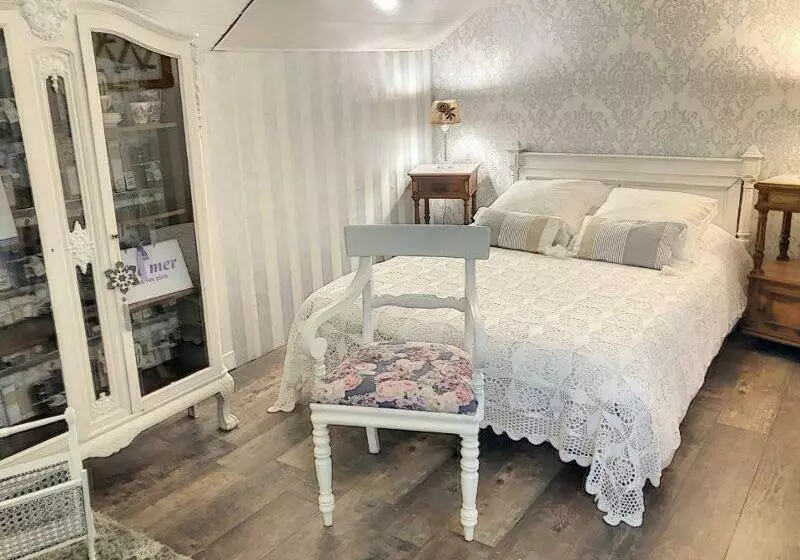 ペンション Villa Notre Dame Face Au Château Fort