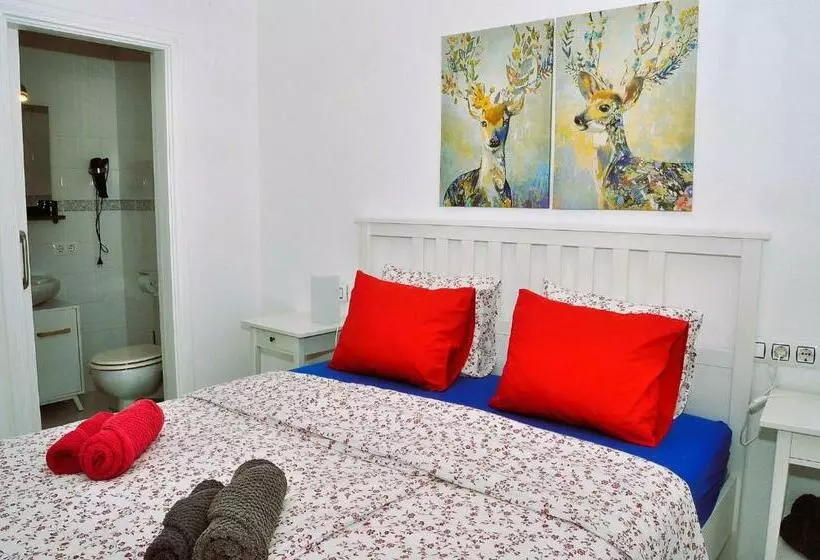 Sehr Schöne Ferienwohnung Auf Portocolom, Mallorca