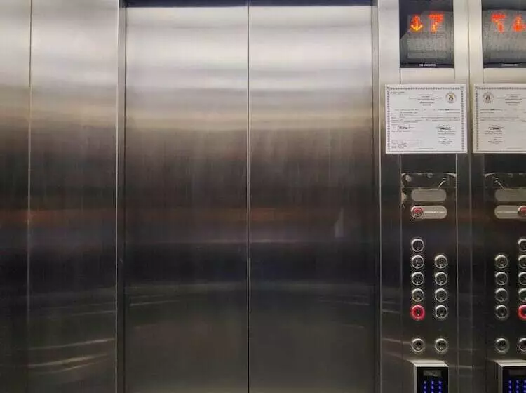 Hotelli Kaizen Suites