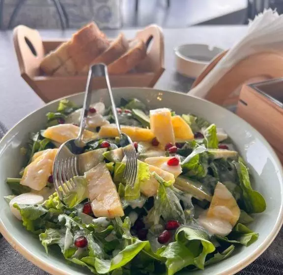 Hotelli Leon   Beach Front