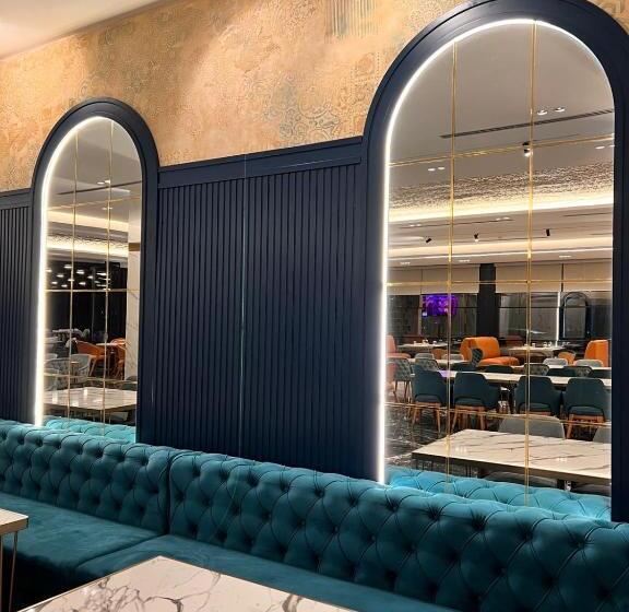 هتل Leon   Beach Front