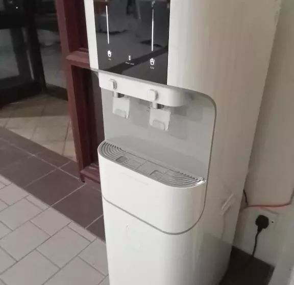 ホテル The Clove Mont