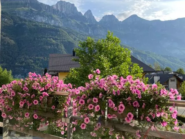 Maisonette Im Penthouse Stil Ca 145m2 Mit Viel Privatsphäre   Direkt Am Walensee Mit Badestrand