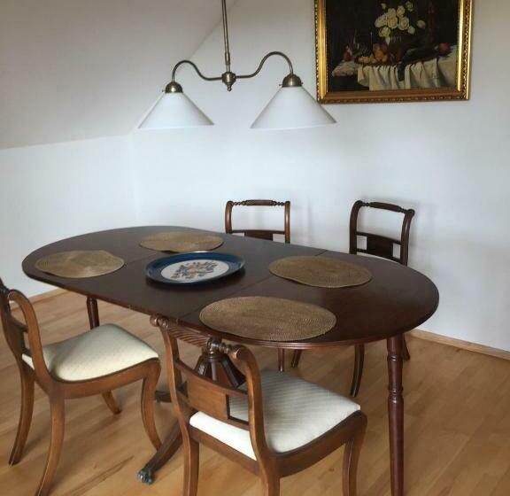 Stillvoll Wohnen Mit Fahrradweg Zum Festspielhaus