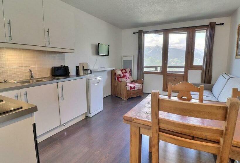 Appartement 2 Pièces Pour 4 Pers. La Tania, Idéalement Situé Skis Aux Pieds, 31m², Balcon Est Fr