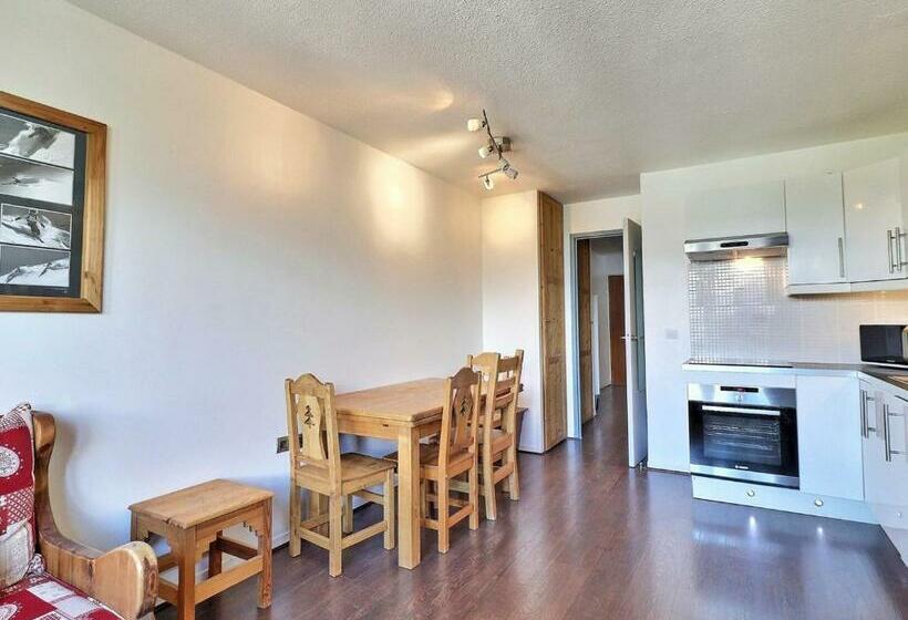 Appartement 2 Pièces Pour 4 Pers. La Tania, Idéalement Situé Skis Aux Pieds, 31m², Balcon Est Fr