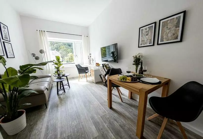 Bonnystay L Modern L Zentral L Work Space L Kitchen L Smart Tv L Wlan