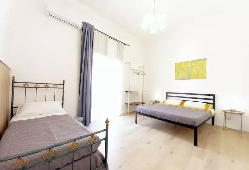 Casa Roca   Elegante Appartamento A Due Passi Dal Centro, Free Parking