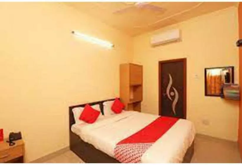 Hotelli Devlali By Wb Inn