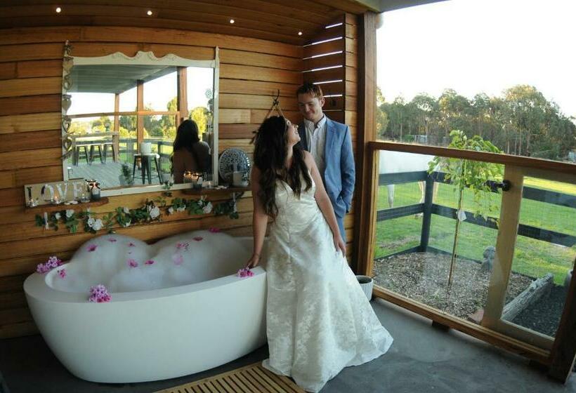 צימר Wagtail Nest Country Retreat Longford Vic 3851