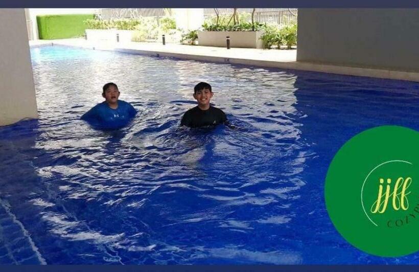 Cozypura Staycation Near Moa, Airport , With Free Fast Wifi, Netflix And Pay Parking