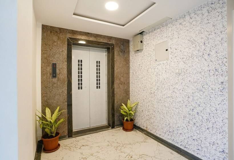 Fabhotel Crystal Homes