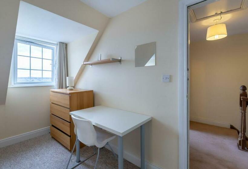 Newcastle City Centre Town House Free Parking And Wifi