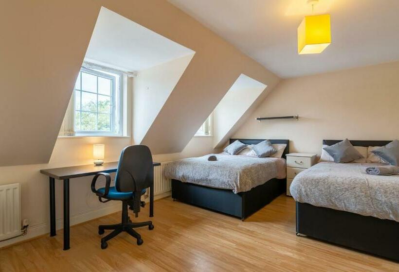 Newcastle City Centre Town House Free Parking And Wifi