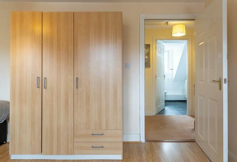 Newcastle City Centre Town House Free Parking And Wifi