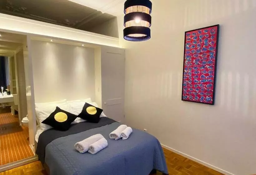 Majatalo Canal Hideaway