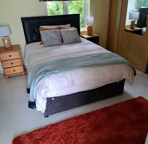 تختخواب و صبحانه Ardan Mhuire