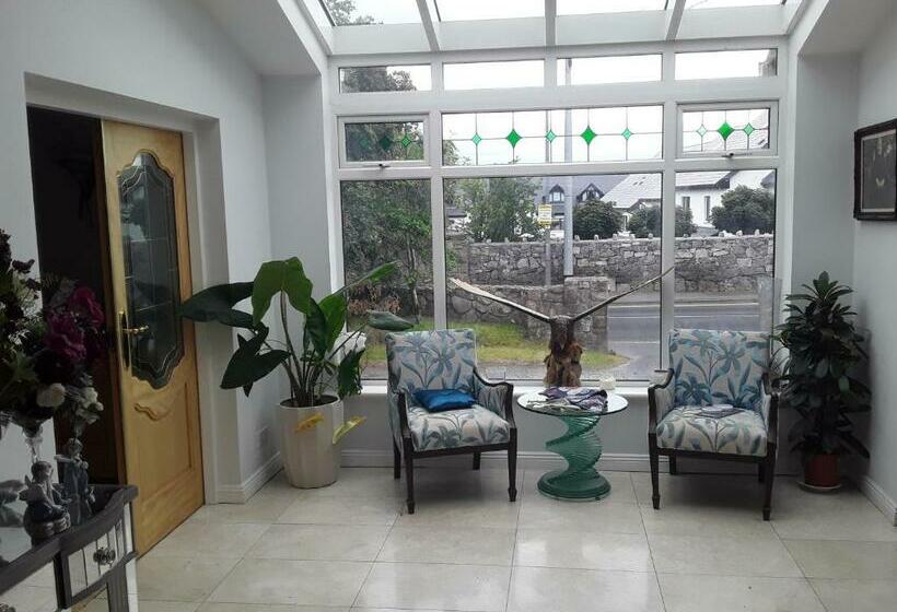 تختخواب و صبحانه Ardan Mhuire