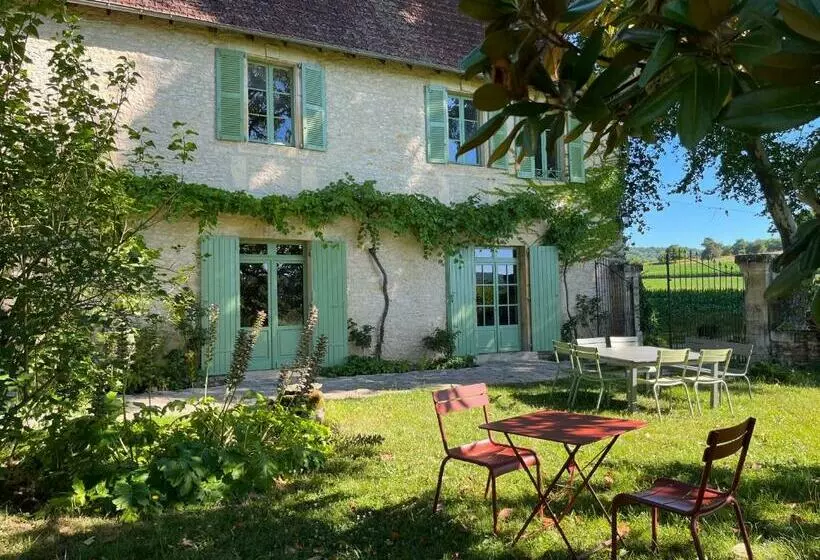 ベッドアンドブレックファースト Le Clos Chalmon Chambre D Hôte