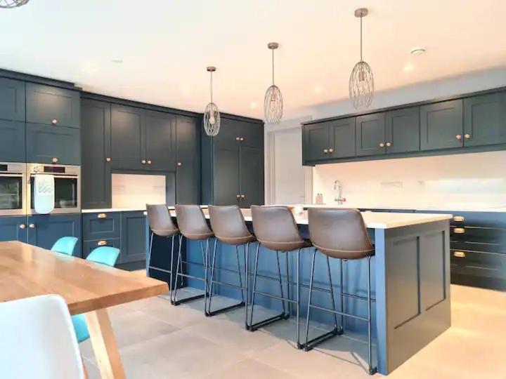 Exquisite Galway City Luxury Home – Sleeps 10