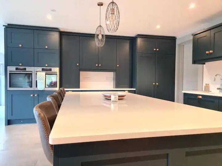 Exquisite Galway City Luxury Home – Sleeps 10