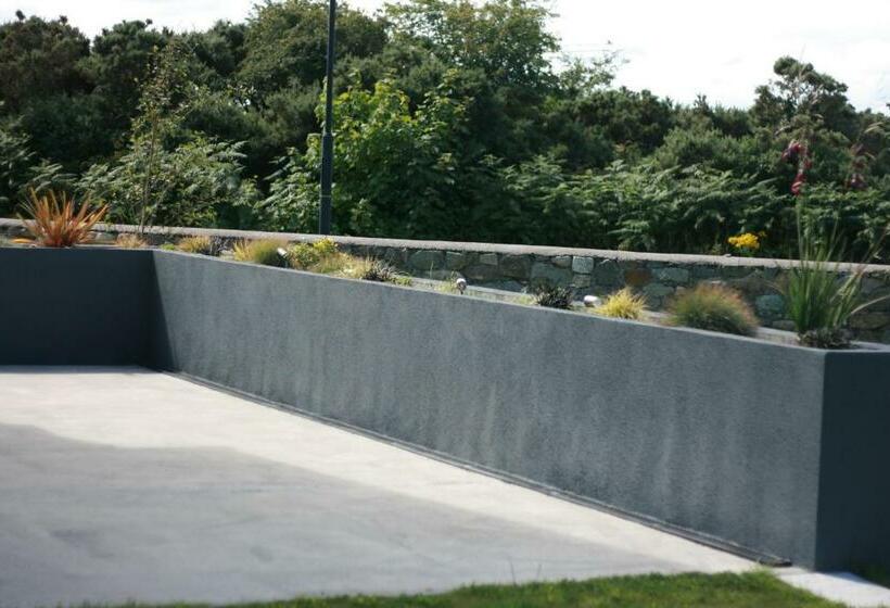 Exquisite Galway City Luxury Home – Sleeps 10