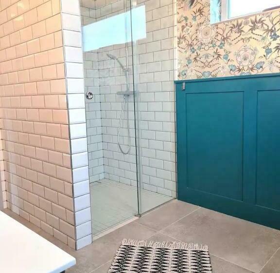 Exquisite Galway City Luxury Home – Sleeps 10